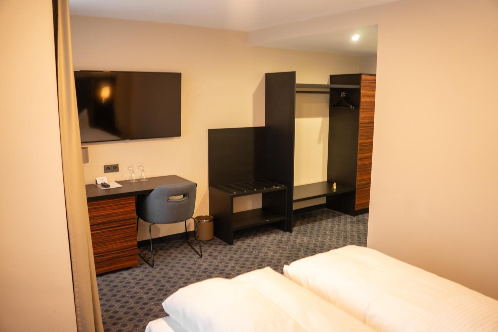 Remstal Hotel Weinstadt Bagian luar foto