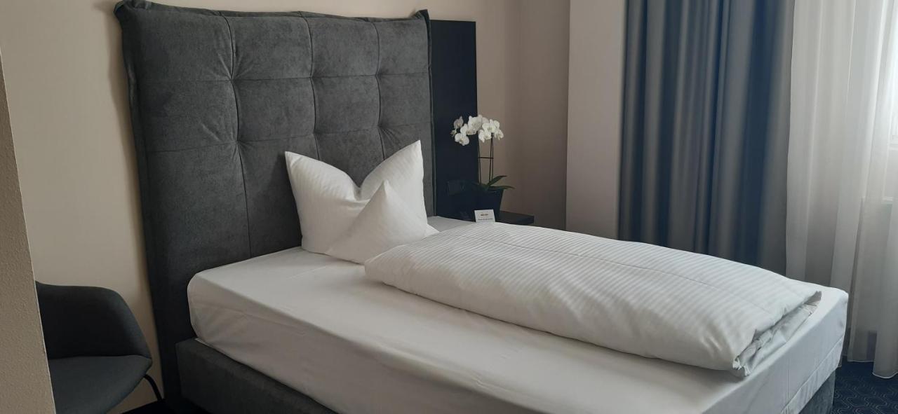 Remstal Hotel Weinstadt Bagian luar foto